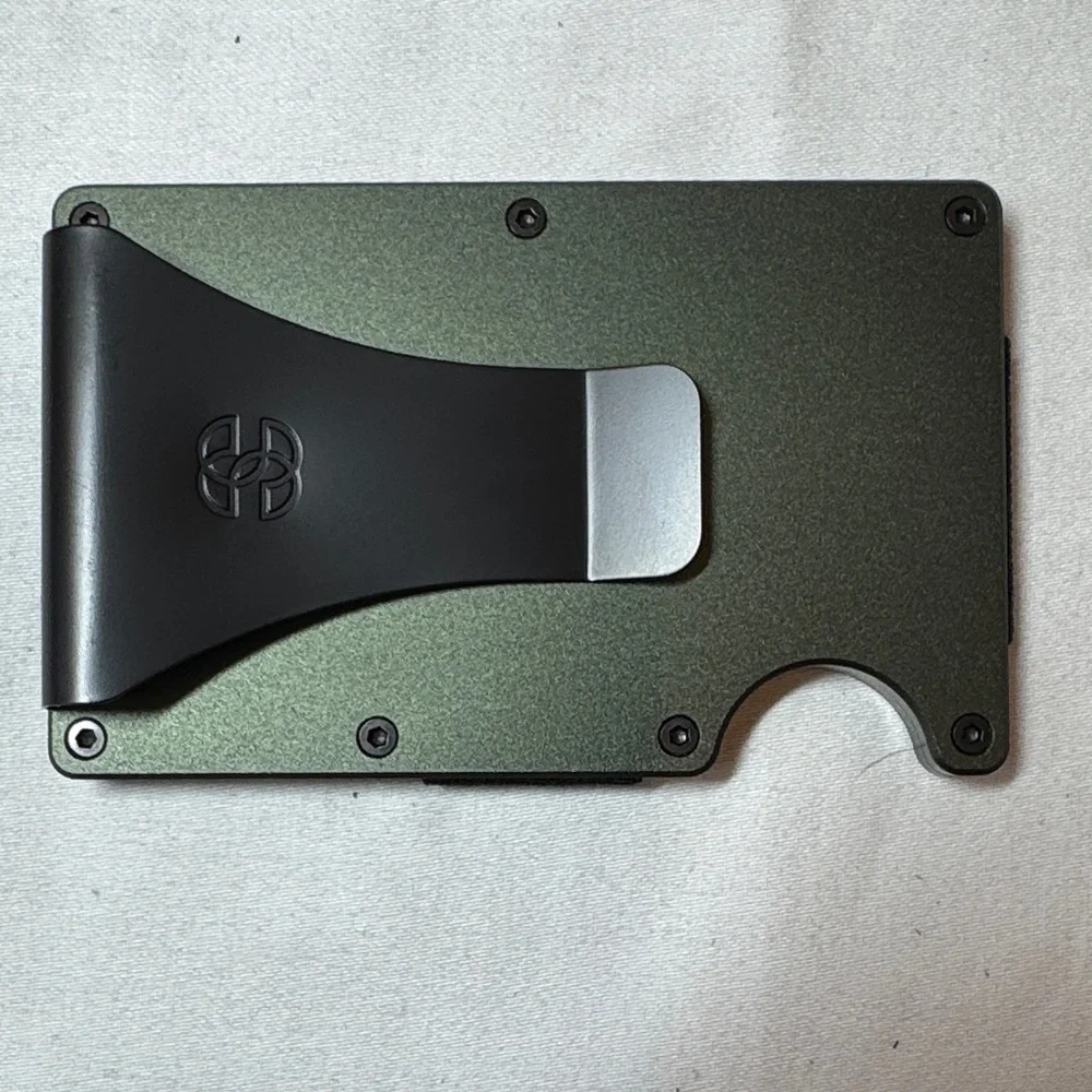 Suavell Carbon Fiber Wallet in Green with Case